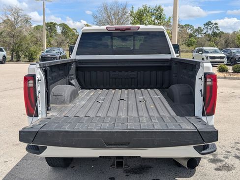 Used 2025 GMC Sierra 2500 Denali Ultimate AWD/4WD image 17
