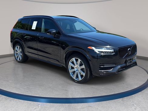 Used 2018 Volvo XC90 T6 Inscription w/ Convenience Package AWD/4WD image 3
