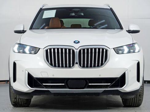 Used 2024 BMW X5 xDrive50e w/ Parking Assistance Package image 7