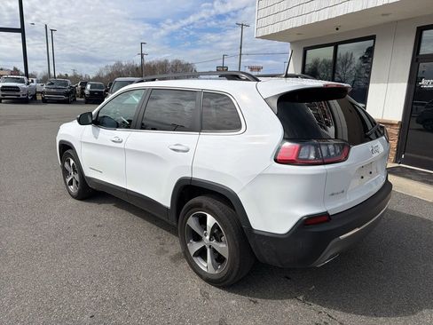 Used 2022 Jeep Cherokee Limited w/ Mopar Interior Package image 6