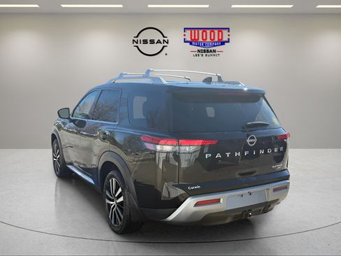 Used 2023 Nissan Pathfinder Platinum AWD/4WD image 7