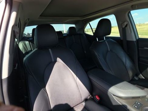 Used 2021 Toyota Camry XSE image 31