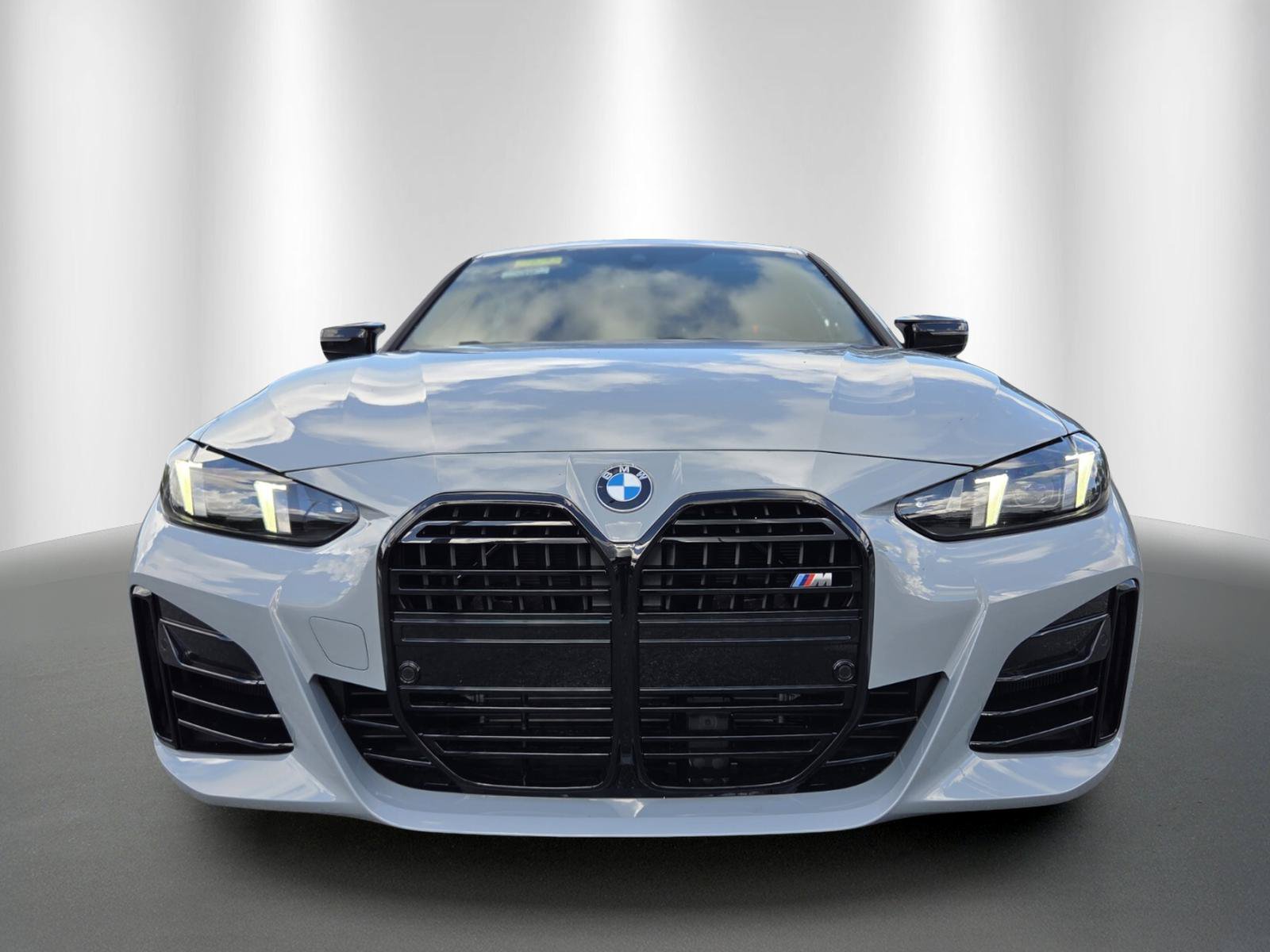 New 2027 BMW M440i w/ Premium Package RWD image 2