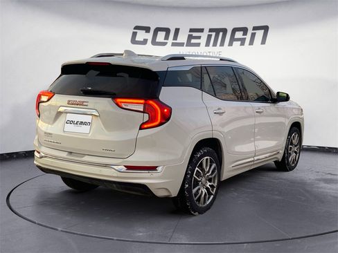 Used 2024 GMC Terrain Denali w/ Denali Premium Package image 5