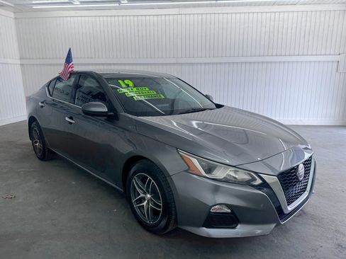 Used 2019 Nissan Altima 2.5 S image 3