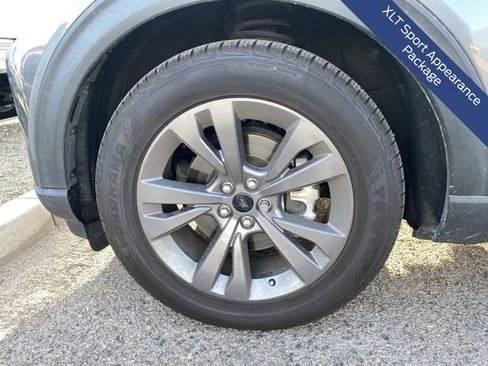 Used 2024 Ford Explorer XLT w/ Equipment Group 202A RWD image 9