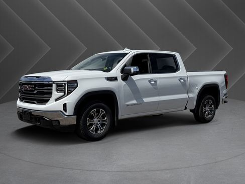 Certified 2025 GMC Sierra 1500 SLT image 32