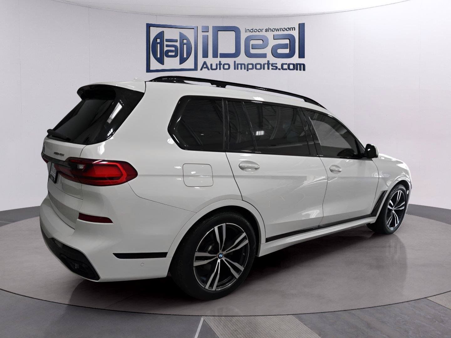 Used 2020 BMW X7 xDrive40i w/ M Sport Package AWD/4WD image 5