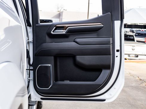 Used 2022 Chevrolet Silverado 1500 RST image 37