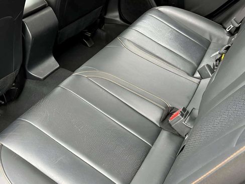 Used 2019 Subaru Crosstrek 2.0i Limited w/ Moonroof Package w/Navigation image 19