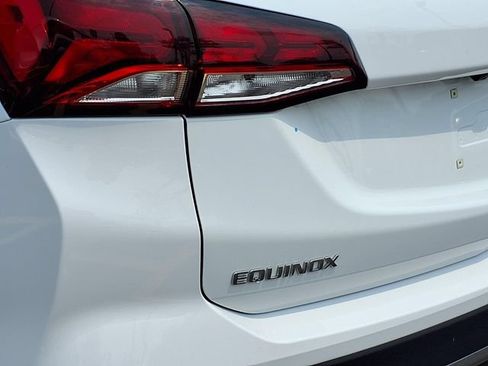 Used 2022 Chevrolet Equinox LT FWD image 24