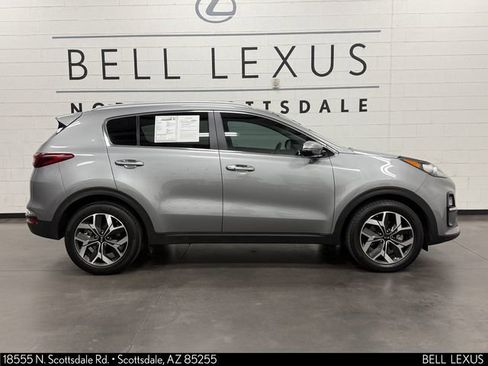 Used 2021 Kia Sportage EX FWD image 3