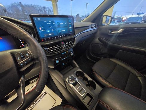 Used 2023 Ford Escape ST-Line w/ Tech Pack #1 image 18