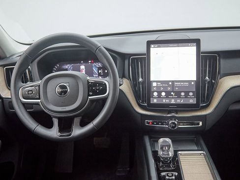 New 2026 Volvo XC60 B5 Plus w/ Protection Package Premier image 25