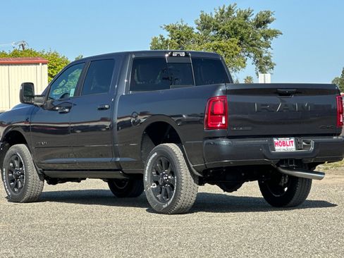 New 2026 RAM 2500 Laramie AWD/4WD image 5