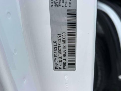 Used 2026 RAM ProMaster 2500 w/ Convenience Group FWD image 20