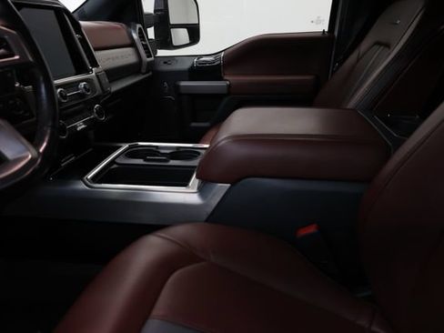 Used 2022 Ford F350 Platinum w/ FX4 Off-Road Package AWD/4WD image 78