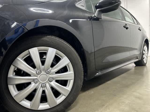 Used 2026 Toyota Corolla LE FWD image 27