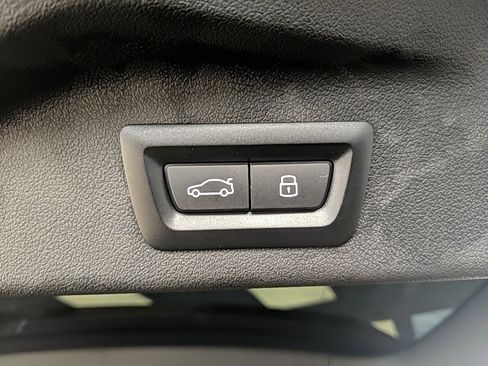 Used 2024 BMW X7 M60i w/ Executive Package image 11