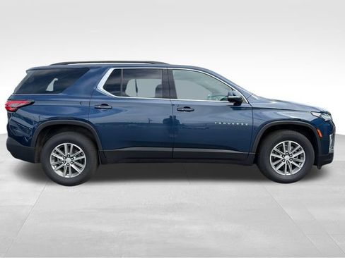 Used 2023 Chevrolet Traverse LT AWD/4WD image 8