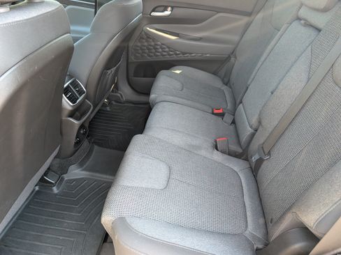 Used 2020 Hyundai Santa Fe SE AWD/4WD image 12