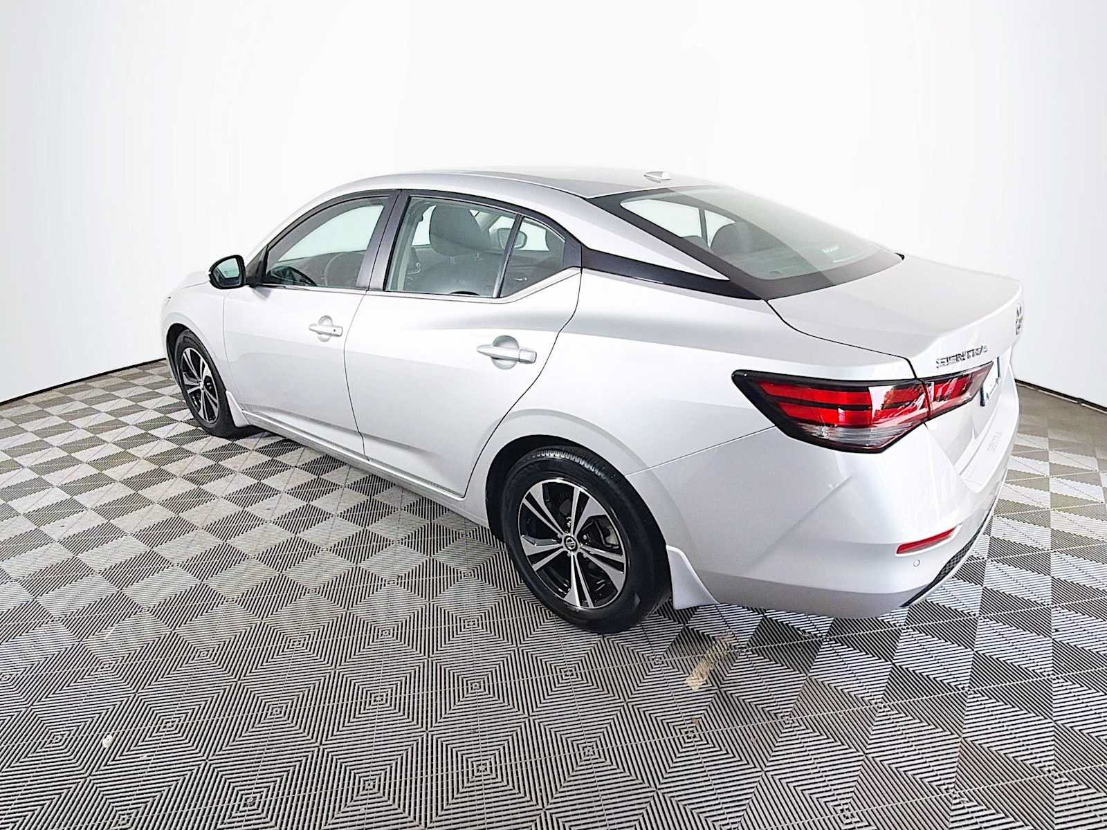 Used 2023 Nissan Sentra SV w/ All-Weather Package FWD image 6