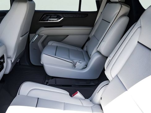 New 2026 GMC Yukon Denali w/ Sun & Power Step Package AWD/4WD image 25
