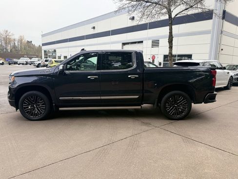 Used 2022 Chevrolet Silverado 1500 High Country w/ High Country Premium Package image 9