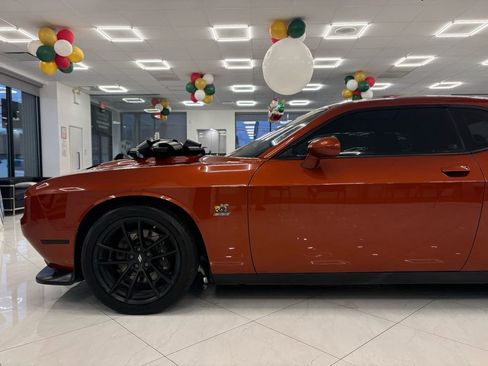 Used 2020 Dodge Challenger R/T Scat Pack image 6
