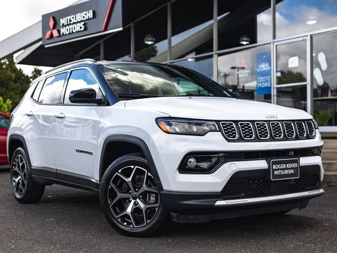 Used 2025 Jeep Compass Limited AWD/4WD image 1