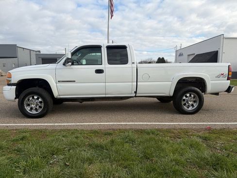 Used 2004 GMC Sierra 2500 SLE image 8