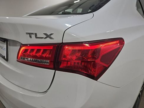 Used 2018 Acura TLX V6 w/ Technology Package image 18