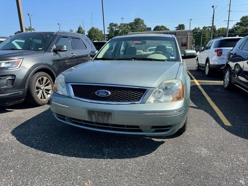 Used 2005 Ford Five Hundred SE FWD image 4