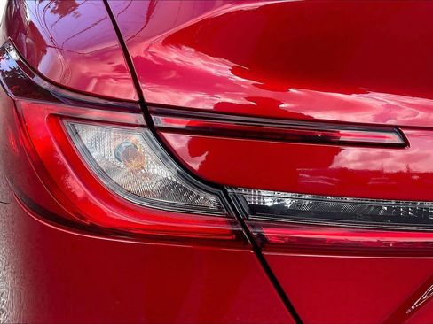 Used 2026 Toyota Camry LE w/ Convenience Package FWD image 28