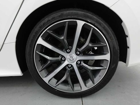 Used 2024 Honda Civic Touring image 9
