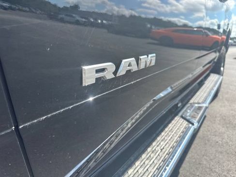 Used 2024 RAM 2500 Big Horn w/ Sport Appearance Package AWD/4WD image 43
