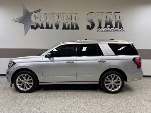 Used 2018 Ford Expedition Platinum image 12