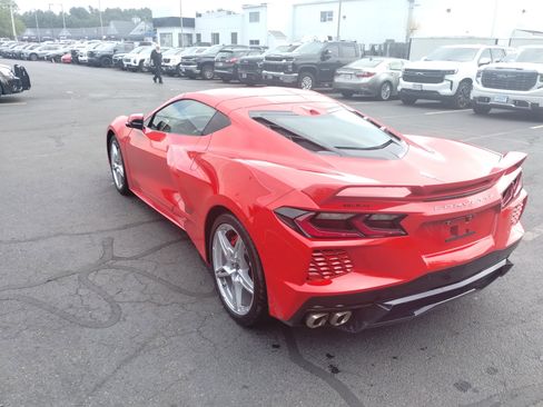 Used 2022 Chevrolet Corvette Stingray Preferred Cpe w/ Z51 Performance Package image 5