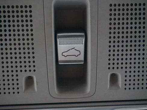 Used 2019 Genesis G90 3.3T Premium image 30