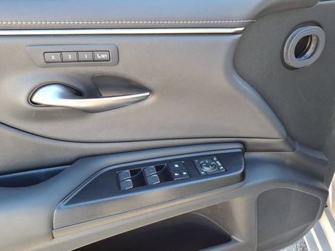 Used 2021 Lexus ES 350 w/ Premium Package image 7