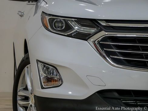 Used 2018 Chevrolet Equinox Premier w/ Infotainment II Package AWD/4WD image 6