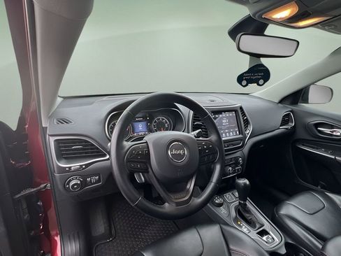 Used 2020 Jeep Cherokee Trailhawk w/ Cold Weather Group image 10