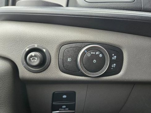 Used 2024 Ford Transit 250 250 w/ Exterior Upgrade Package image 27