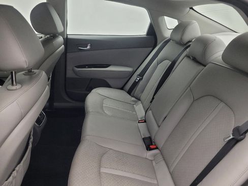 Used 2018 Kia Optima EX w/ Premium Package image 18