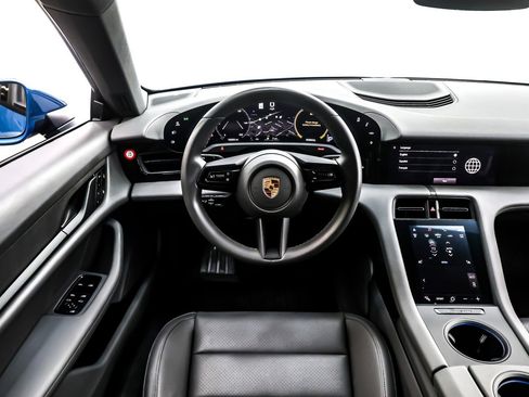 Used 2023 Porsche Taycan image 6