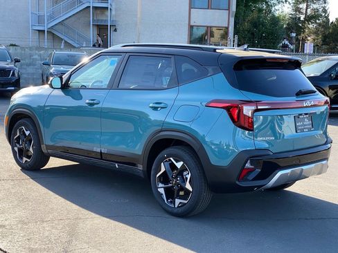 New 2026 Kia Seltos S FWD image 6