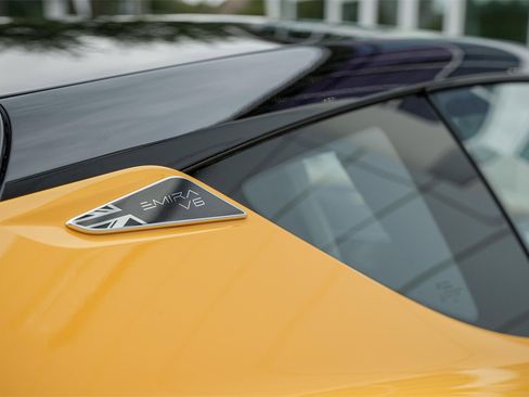 New 2025 Lotus Emira image 15