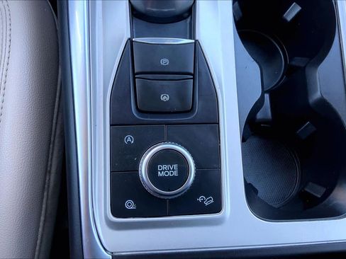 Certified 2023 Ford Explorer Limited image 36