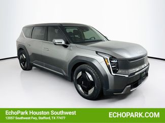 Used 2024 Kia EV9 Light Long Range RWD video 1