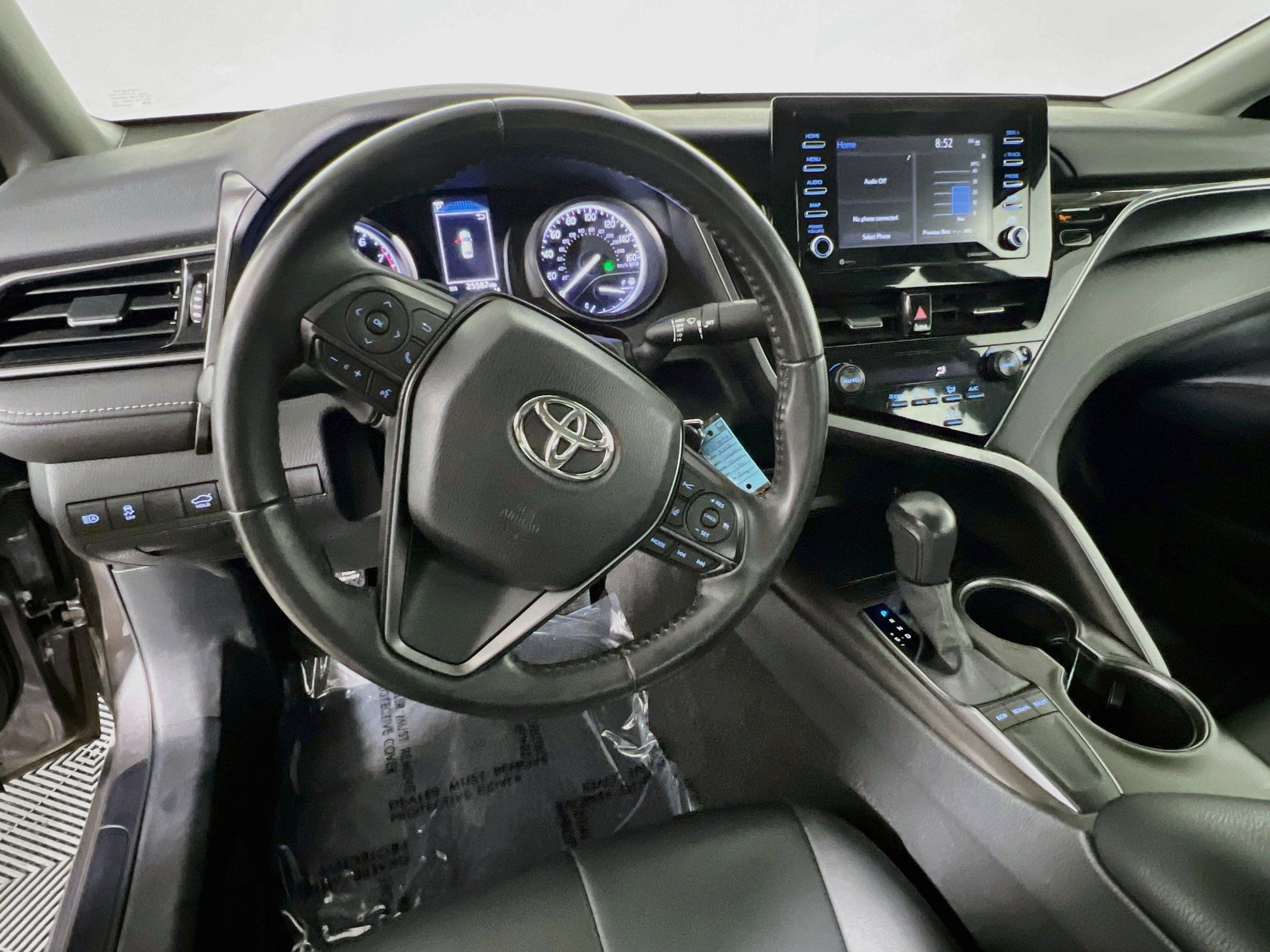 Used 2023 Toyota Camry SE FWD image 18